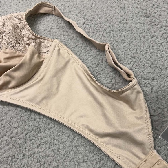 Lilyette Bra 42D Minimizer Bra 0428  Shaping Bra - Picture 3 of 8